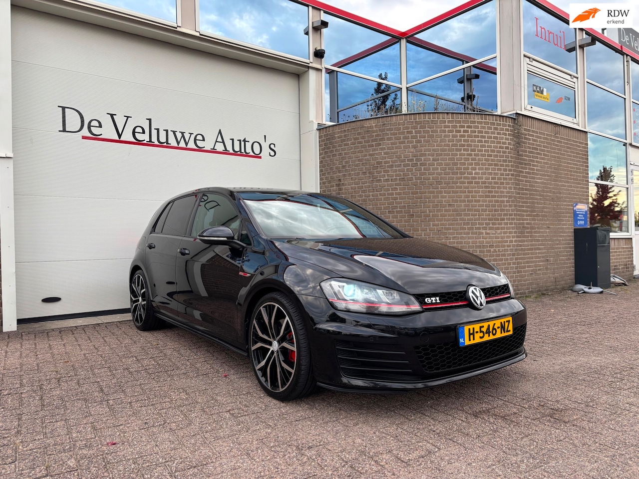 Volkswagen Golf - 2.0 TSI GTI DSG 220PK|Navi|ECC|Verwrm. stoel - AutoWereld.nl