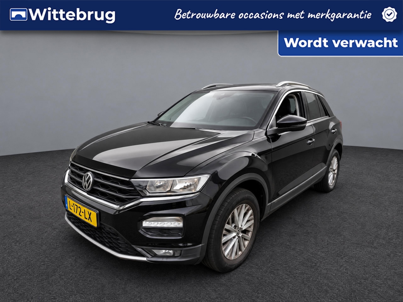 Volkswagen T-Roc - 1.0 TSI Style / Navigatie / Climate controle / Trekhaak / Camera / Parkeersensoren V+A / - AutoWereld.nl