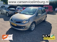 Renault Clio Estate - 1.6-16V Corporate Sp Airco