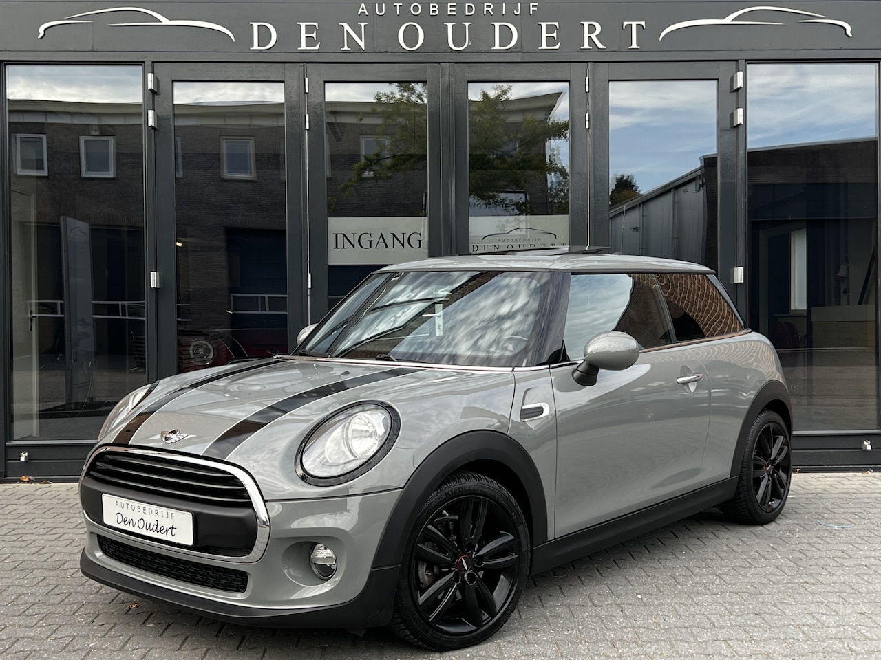MINI 3-Deurs - 1.2 One AUT. Pepper / PANORAMA/ NAVI / JCW - AutoWereld.nl