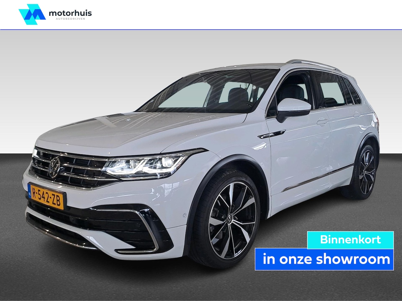 Volkswagen Tiguan - 1.5 TSI R-Line Business+ | Achteruitrijcamera | Airco (automatisch) | App-Connect incl. Ap - AutoWereld.nl