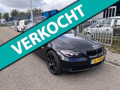 BMW 3-serie - 318i High Executive