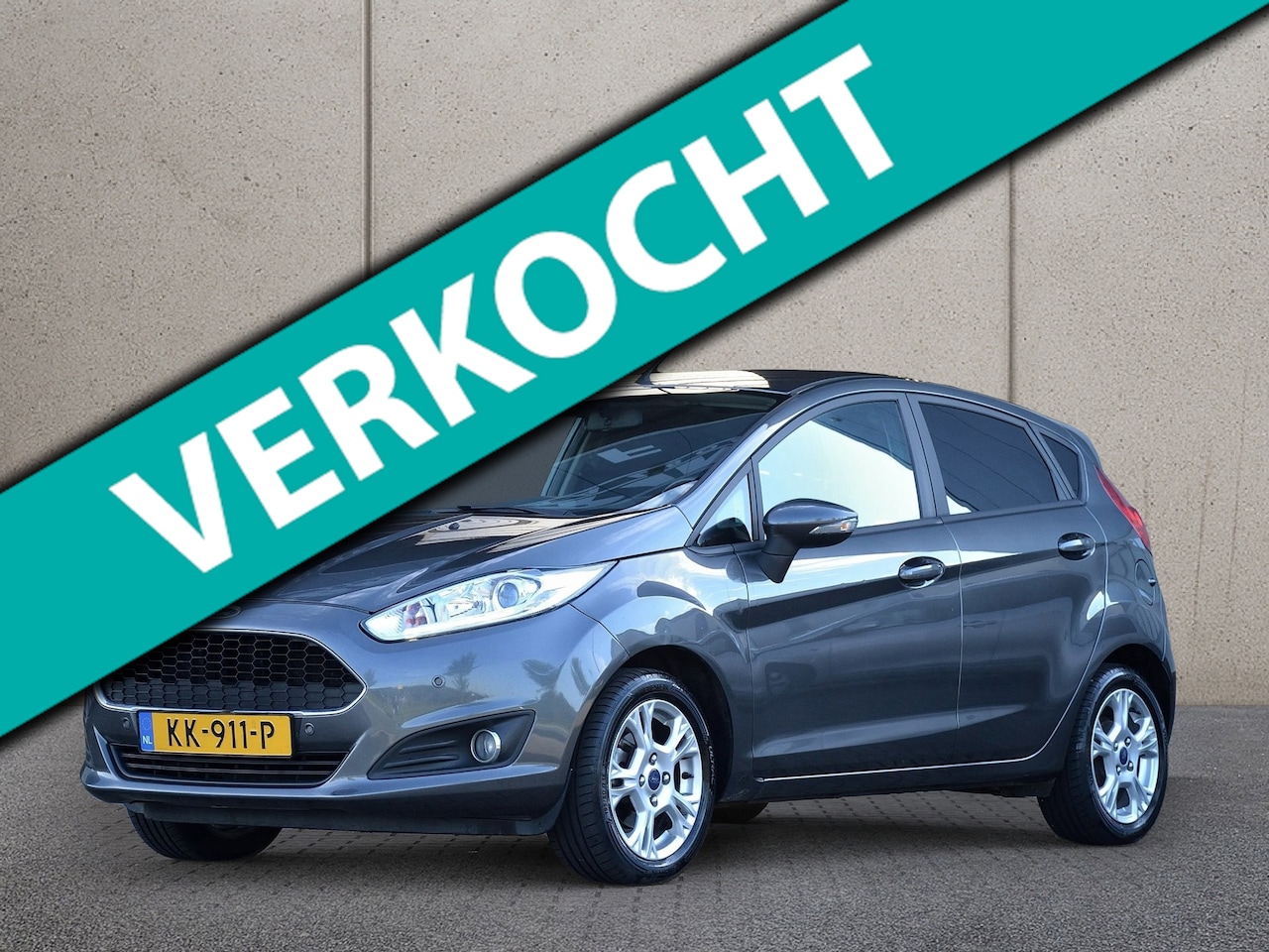 Ford Fiesta - 1.0 80PK Style Ultimate | Cruise Control | Trekhaak | Parkeersensoren - AutoWereld.nl