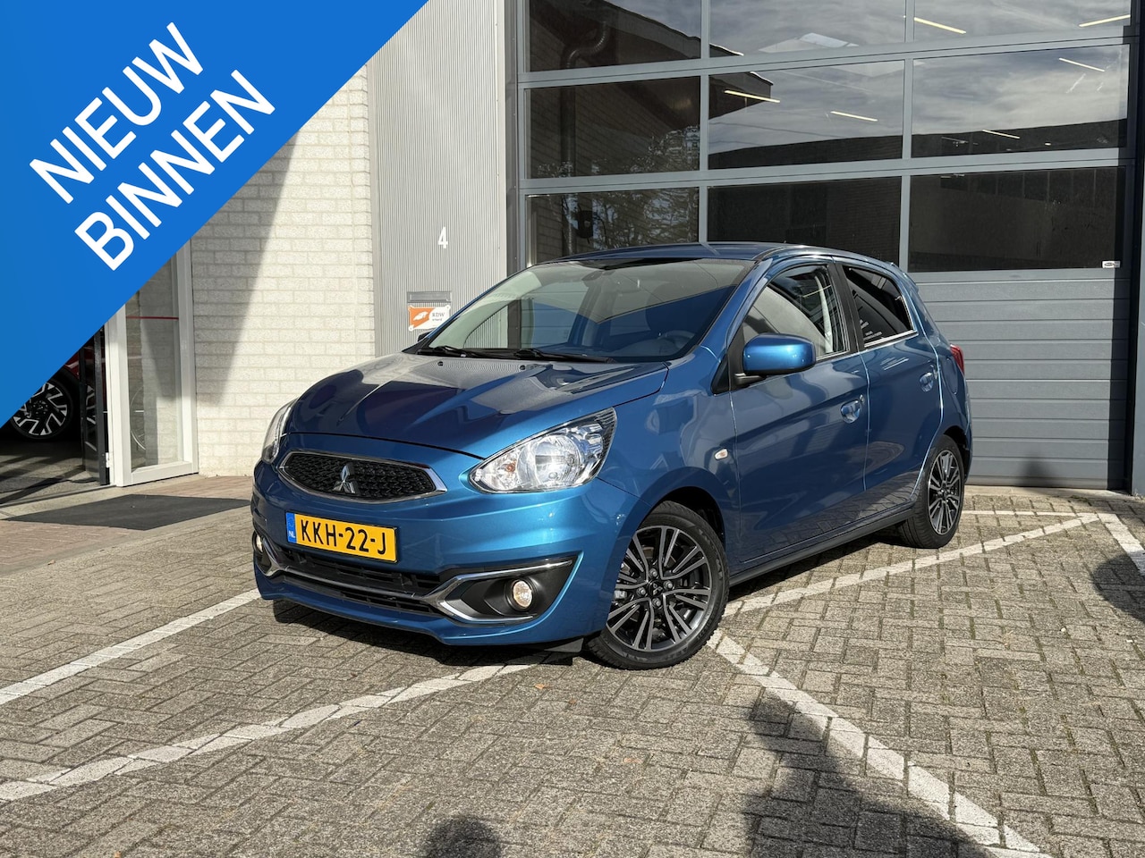 Mitsubishi Space Star - 1.2 100th Anniversary Edition 1.2 100th Anniversary Edition - AutoWereld.nl