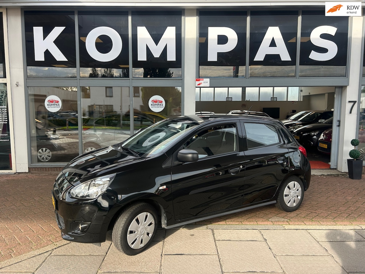 Mitsubishi Space Star - 1.0 Entry |Airco|1EIG|Nw.Apk|Elektrische Ramen|Aux| - AutoWereld.nl