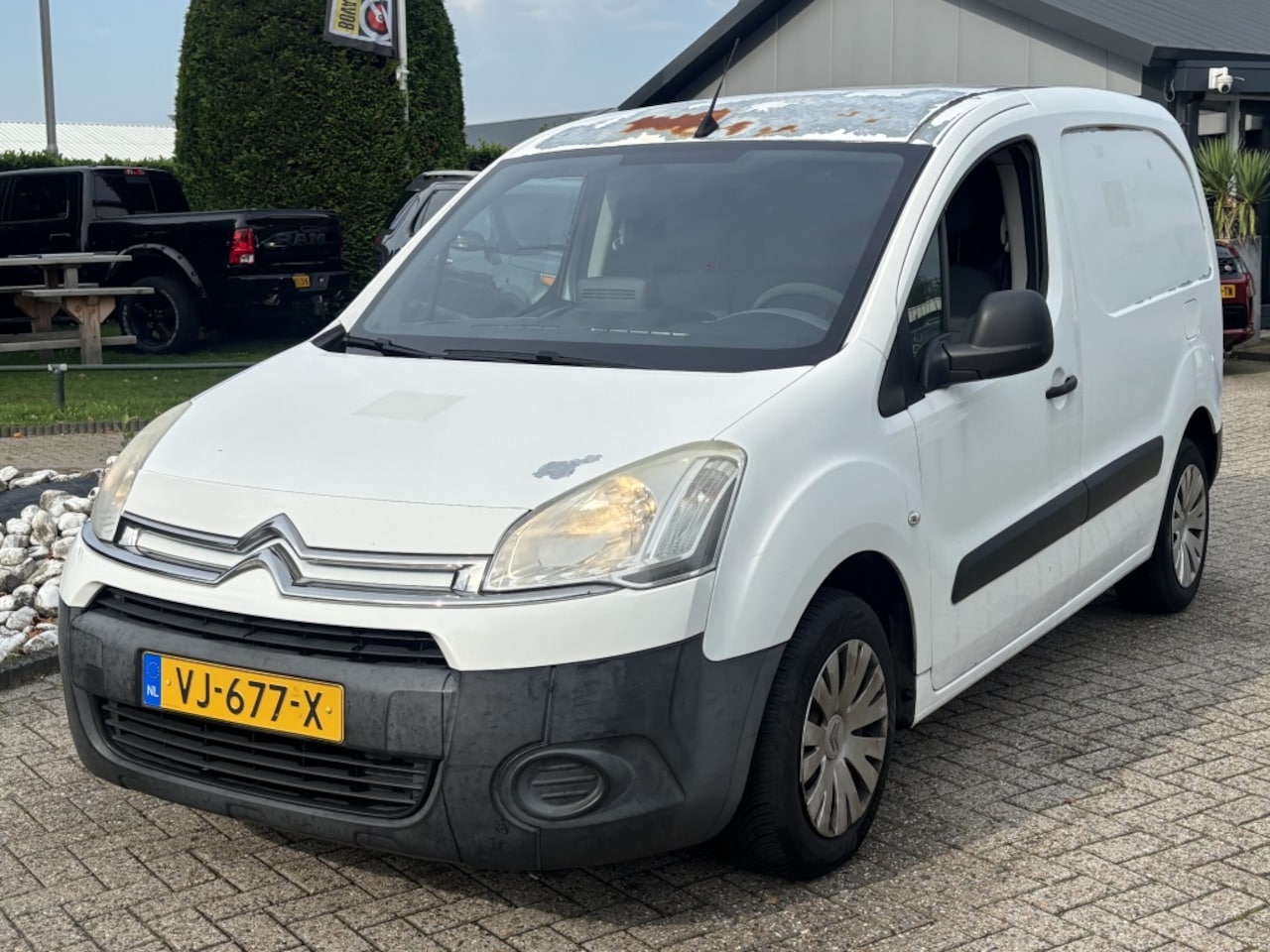 Citroën Berlingo - 1.6 HDI 500 2014 Wit MARGE Airco Navi 3-Zits - AutoWereld.nl