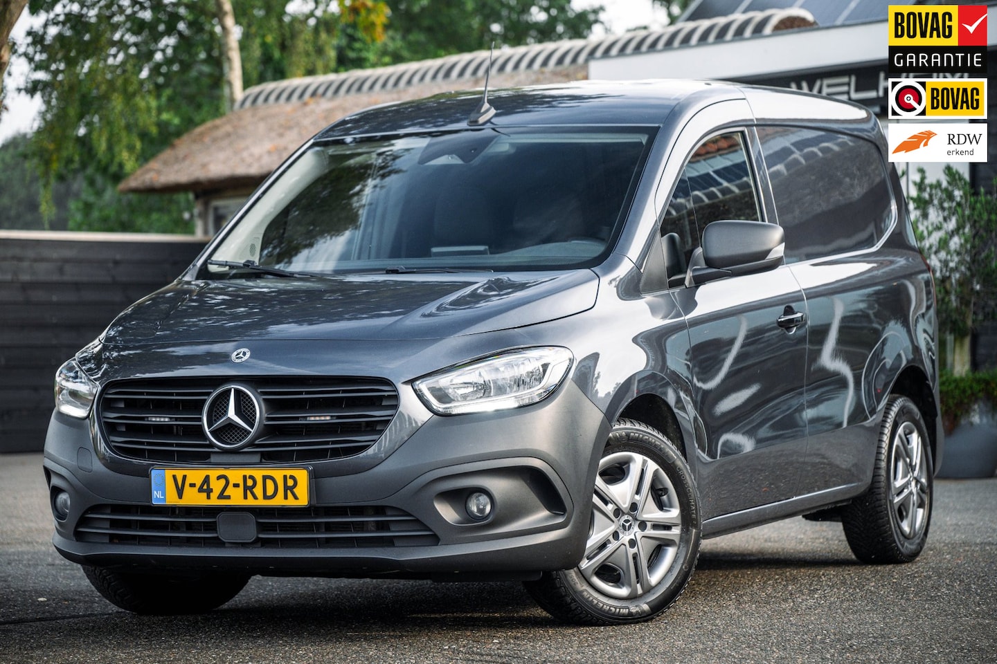 Mercedes-Benz Citan - 110 CDI L1 Pro I adapive cruise I camera I stoelverwarming I trekhaak I - AutoWereld.nl