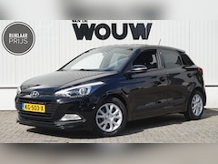 Hyundai i20 - 1.0 T-GDI Go Trekhaak | All-Season banden | Navigatie | Achteruitrijcamera | Airco | Deale