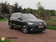 Volkswagen Tiguan Allspace - 1.5 TSI Highline Business R 7p. | Panoramadak | Trekhaak | Camera | Sfeerverlichting | App