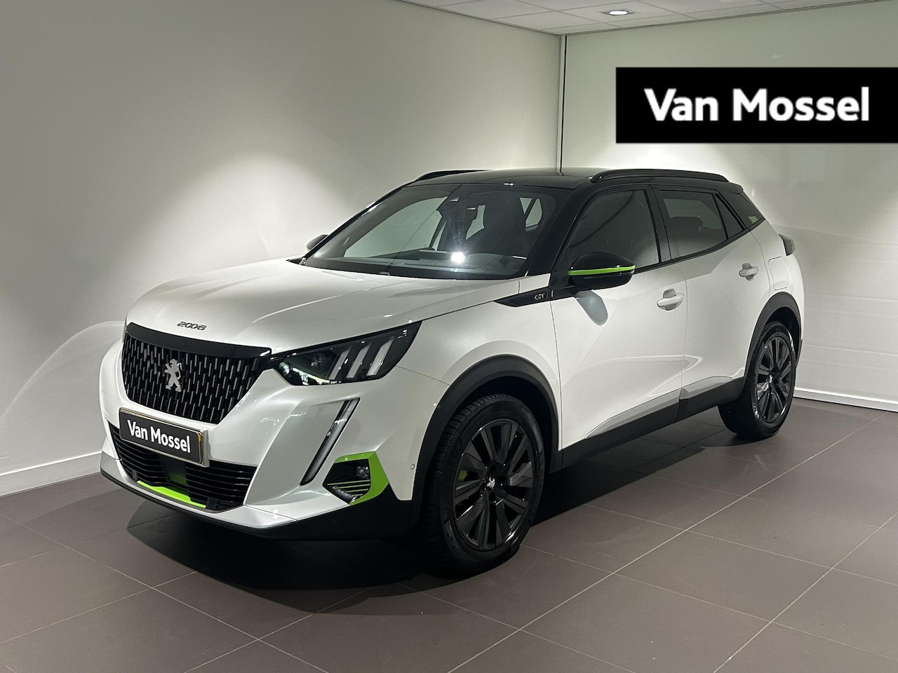 Peugeot 2008 - 1.2 PureTech GT Pack | Panoramadak | Stoelverwarming | Camera | 3D Cockpit - AutoWereld.nl