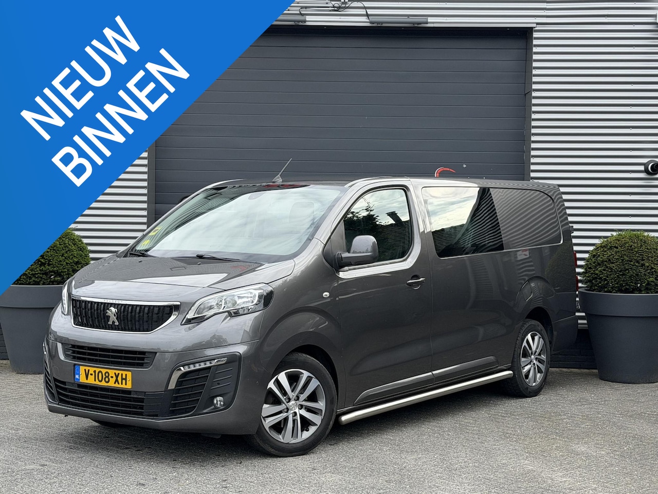 Peugeot Expert - 231L 2.0 BlueHDI 180 Premium Pack | Navigatie | Camera | Trekhaak | Lederen Bekleding | - AutoWereld.nl