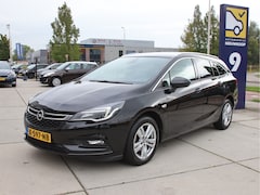 Opel Astra Sports Tourer - 1.4 Business Executive Stuur-Stoel verwarming, trekhaak, Carplay Aanbieding