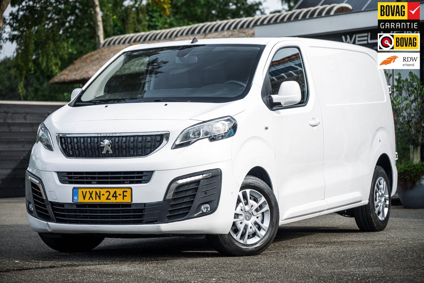 Peugeot Expert - 2.0 BlueHDI 180 Pro IAutomaat I Trek I Carplay I pdc I 3zits I - AutoWereld.nl