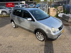 Volkswagen Polo - 1.4-16V FUN