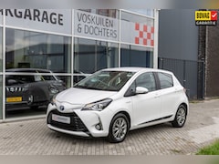 Toyota Yaris - 1.5 Hybrid Dynamic White