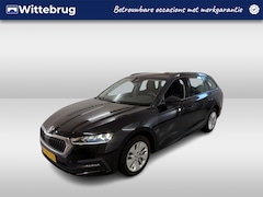 Skoda Octavia Combi - 1.0 e-TSI Ambition / AUTOMAAT/ CRUISE/ NAVI/ CLIMATE/ DIGITAL DASH./ 16" LMV