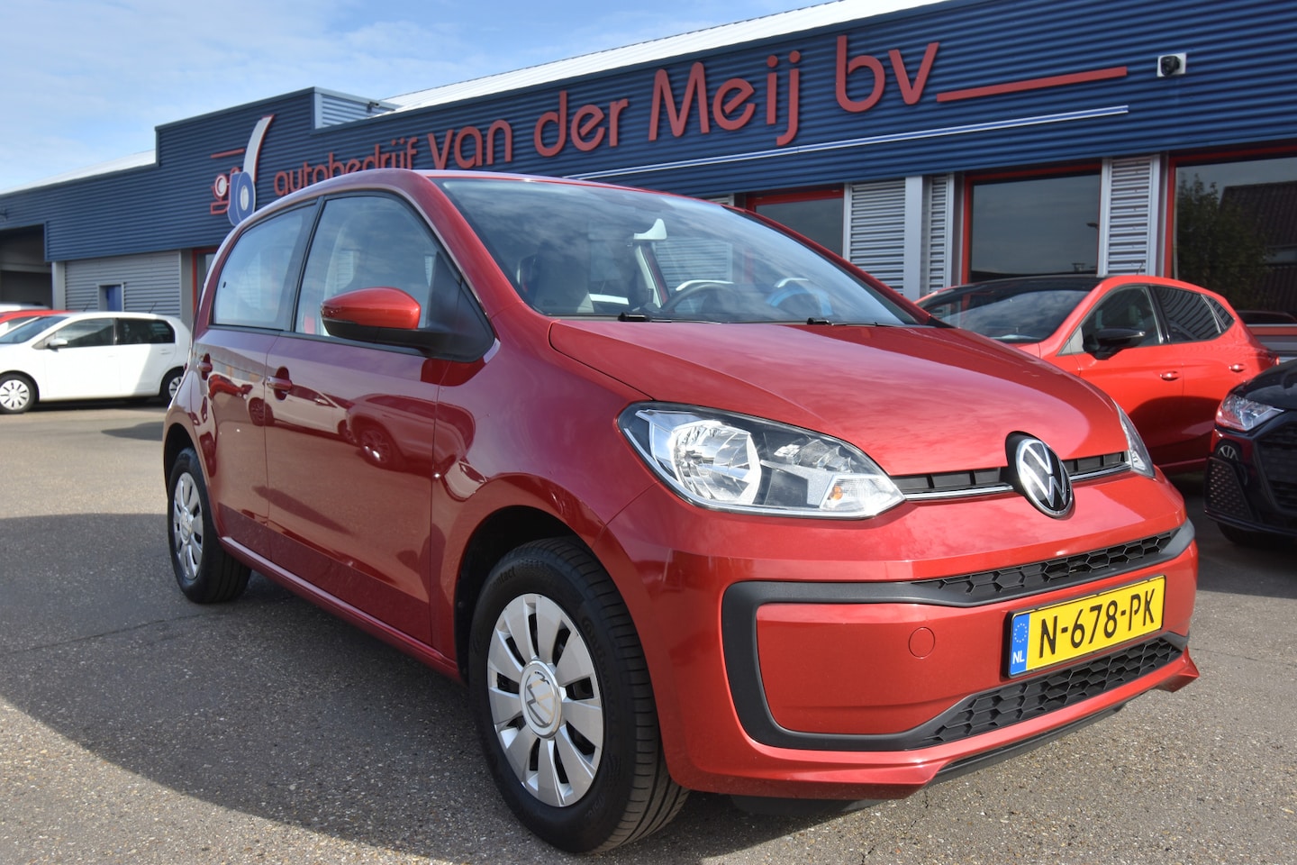 Volkswagen Up! - 1.0 1.0 , AIRCO , BL TOOTH , RADIO , EL VOOR , CV AFST , - AutoWereld.nl