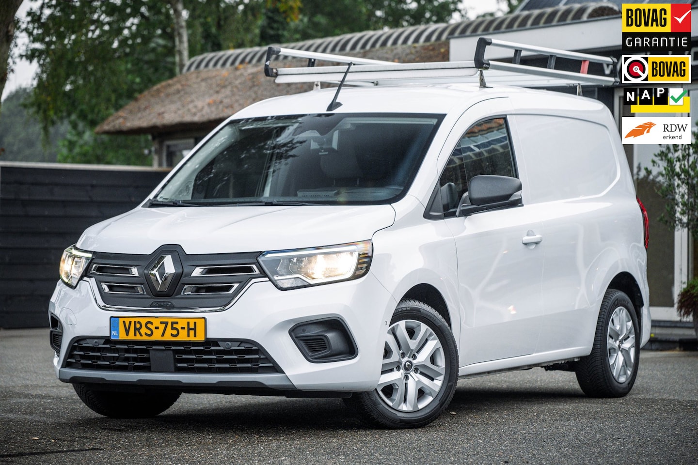 Renault Kangoo E-Tech - Extra 22 kW 44 kWh I koopaccu I camera I pdc I zeer netjes I stoelverwarming I - AutoWereld.nl