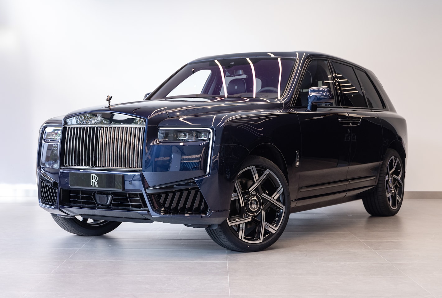 Rolls-Royce Cullinan - Black Badge - AutoWereld.nl