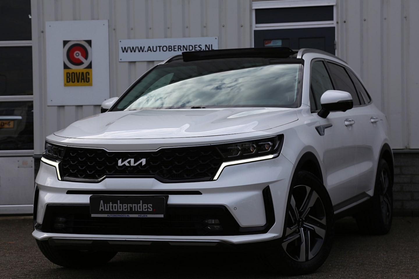Kia Sorento - 1.6 T-GDI Plug-in Hybrid 4WD ExecutiveLine*Fabrieksgarantie*Perfect Onderh.*Parelmoer Wit* - AutoWereld.nl