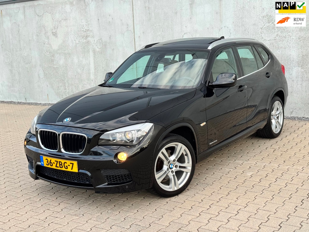 BMW X1 - 2.0i|M-Sport|Pano|Navi|Leder|Camera|NAP|Trekhaak|DealerOH|Trekhaak|LED - AutoWereld.nl
