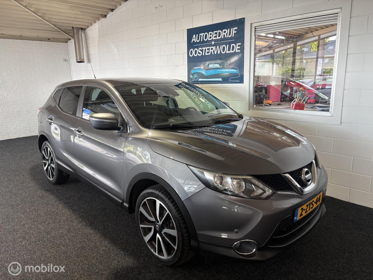 Nissan Qashqai - 1.2 Connect Edition Automaat - Pano - Cruise - Navi - Camera - Trekhaak - PDC - AutoWereld.nl