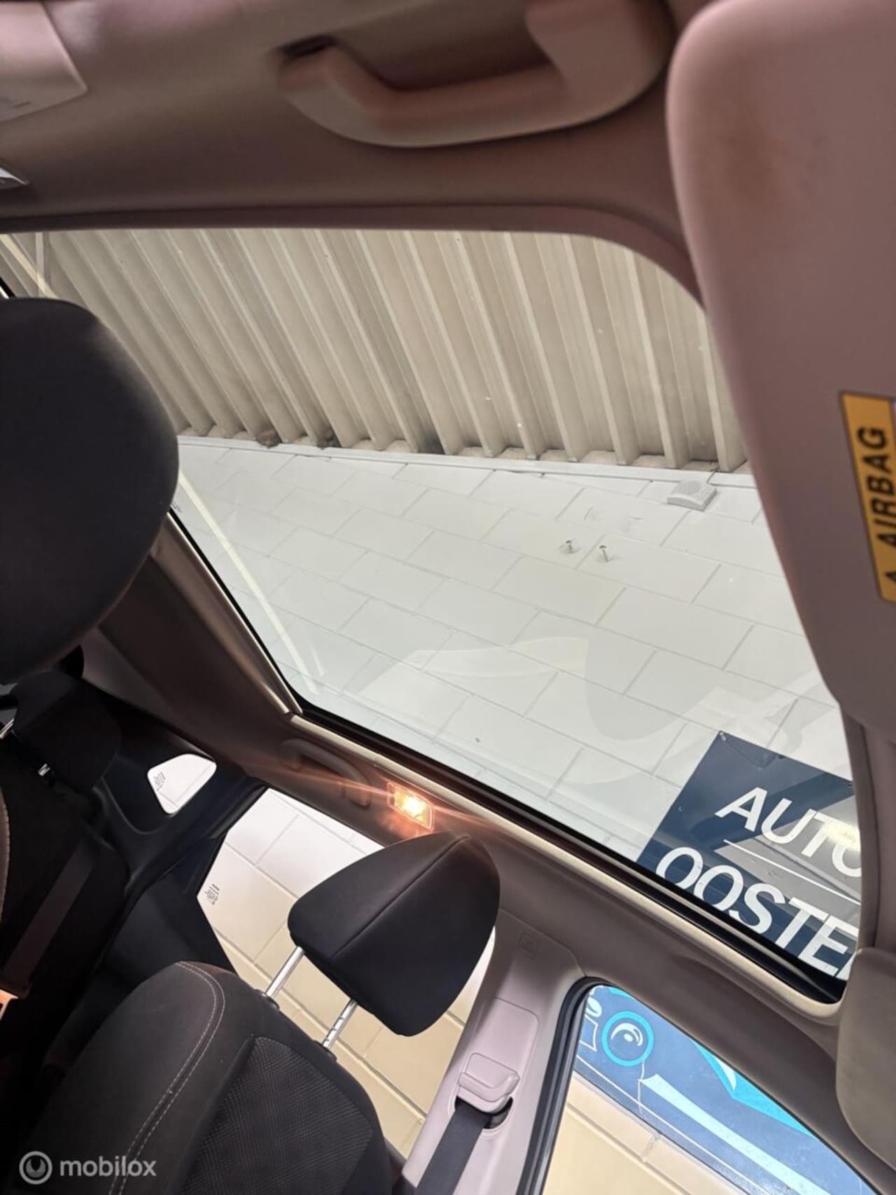 Nissan Qashqai - 1.2 Connect Edition Automaat - Pano - Cruise - Navi - Camera - Trekhaak - PDC