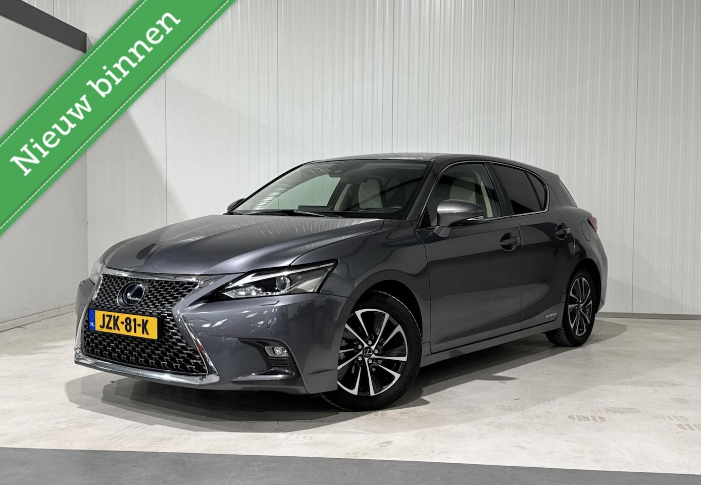 Lexus CT 200h - Luxury Line|DEALERONDERHOUDEN|LANE ASS|KEYLESS - AutoWereld.nl