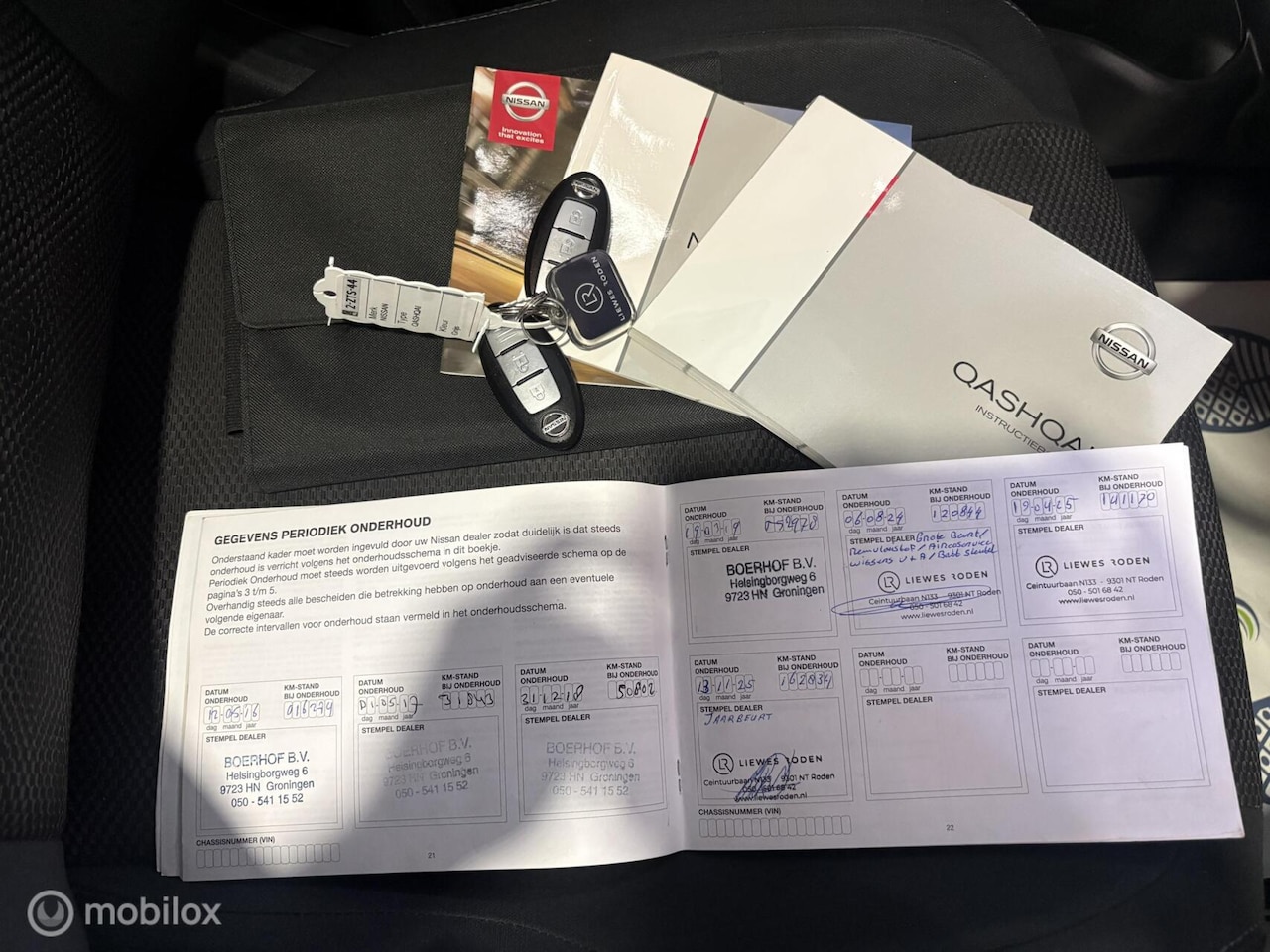 Nissan Qashqai - 1.2 Connect Edition Automaat - Pano - Cruise - Navi - Camera - Trekhaak - PDC