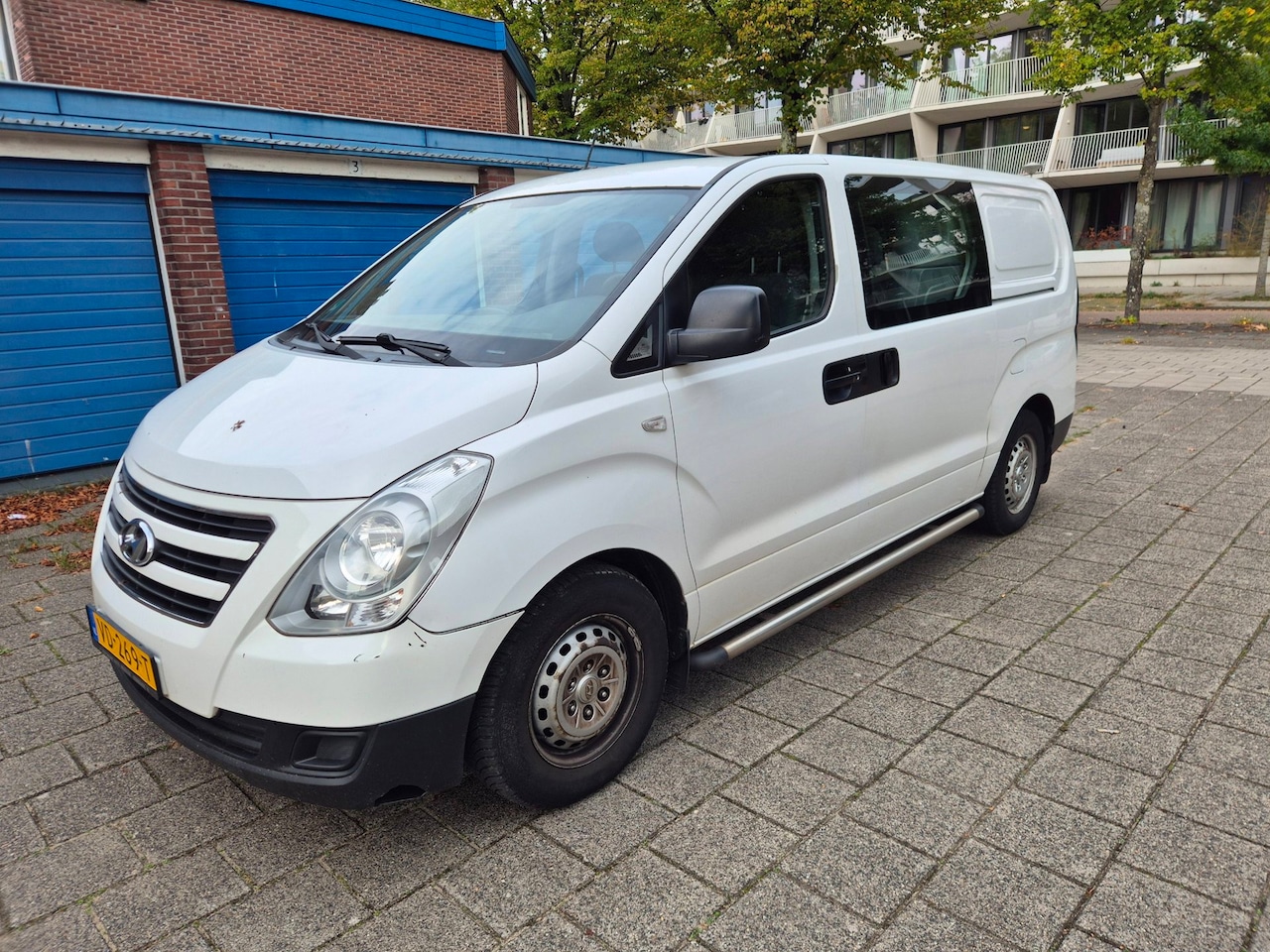 Hyundai H 300 - 2.5 CRDi Dynamic Dubbel Cabine 6pers Airco MARGE - AutoWereld.nl