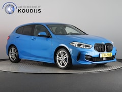 BMW 1-serie - 118i High Executive M-Sport (NL-Auto / Virtual Display / Cruise / Carplay / Sfeerverlichti