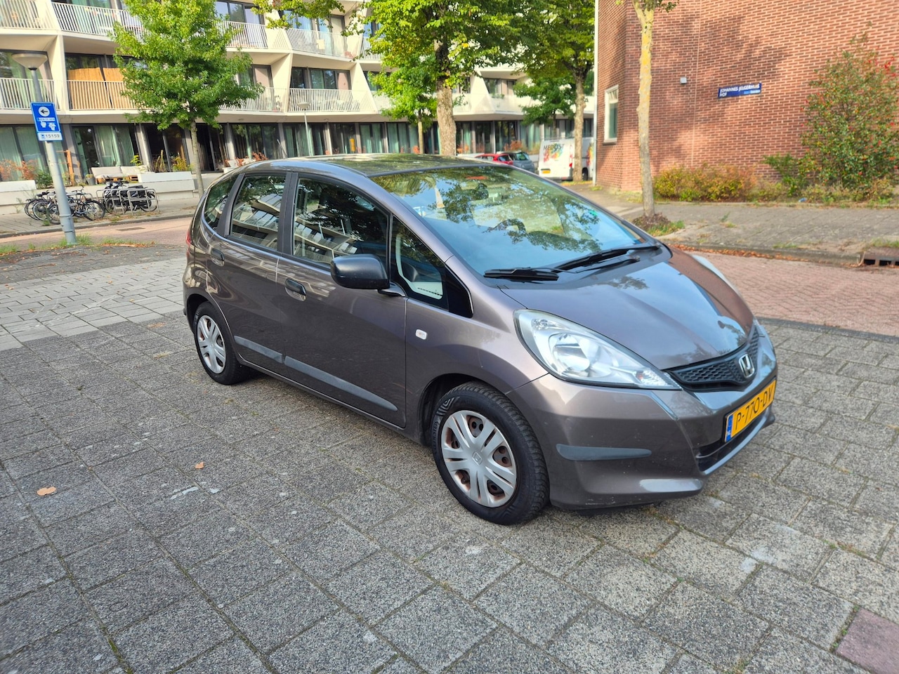 Honda Jazz - 1.2 Cool 5dr Airco Brown Metallic - AutoWereld.nl