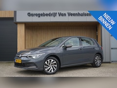 Volkswagen Golf - 1.4 204pk eHybrid Style Executive HUD Standkachel IQ Light Trekhaak Keyless 16inch LM *Com