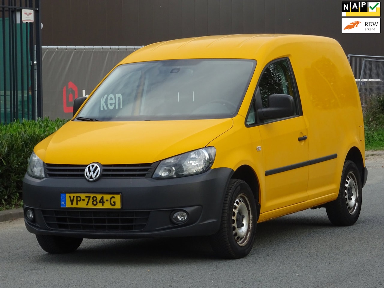 Volkswagen Caddy - 1.6 TDI BJ2015 NAP/AIRCO/CRUISE/ELEKRAM/APK - AutoWereld.nl