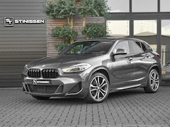 BMW X2 - sDrive18i High Executive M-Pakket Navi Cruise 19 inch velgen