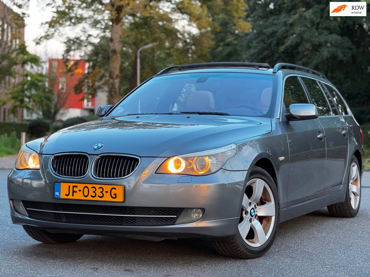 BMW 5-serie Touring - 525xi High Executive|AUT|PANO|LEDER|XENON|4X4 - AutoWereld.nl