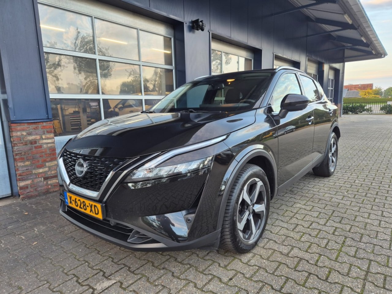 Nissan Qashqai - 1.3 MHEV X N-CONNECT, Automaat, 360 Camera, Pano, Navi, Carplay, Keyless, ALL IN prijs! - AutoWereld.nl
