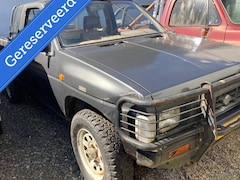 Nissan King Cab - 2.4 B / LPG 4 WD HOBBYPROJEKT / ONDERDELEN