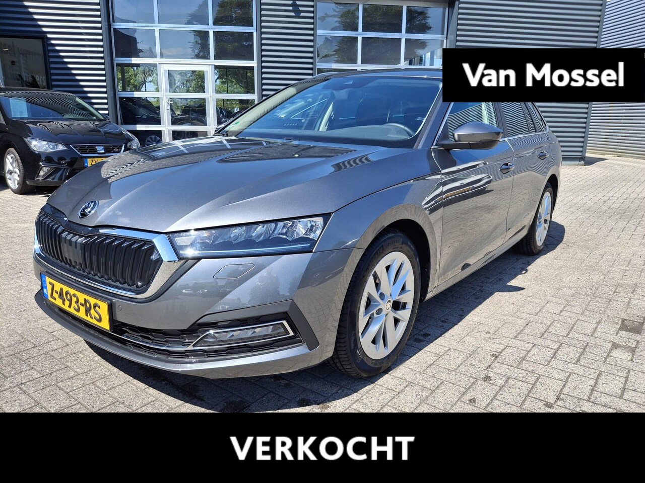 Skoda Octavia Combi - 1.0 TSI Business Edition Plus 110 PK | LED Koplampen | Navigatie | Trekhaak | Climate Cont - AutoWereld.nl