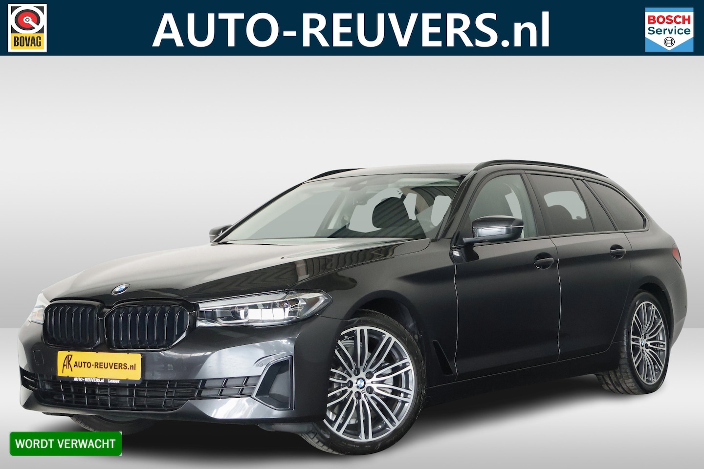 BMW 5-serie Touring - 520i Executive / LED / Navi / CarPlay / Cam - AutoWereld.nl
