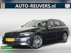 BMW 5-serie Touring - 520i Executive / LED / Navi / CarPlay / Cam