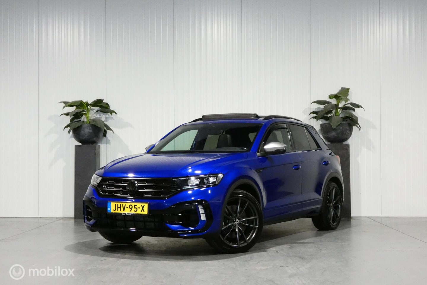 Volkswagen T-Roc - 2.0 TSI 4Motion R met afneembare trekhaak - AutoWereld.nl