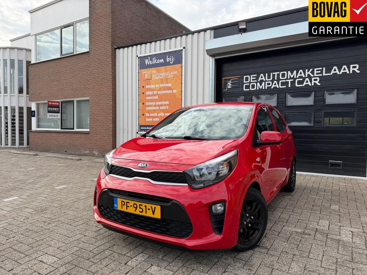 Kia Picanto - 1.0 CVVT PlusLine | 50.689 KM | AIRCO | ZWARTE LMV |SPORTIEF ROOD | - AutoWereld.nl