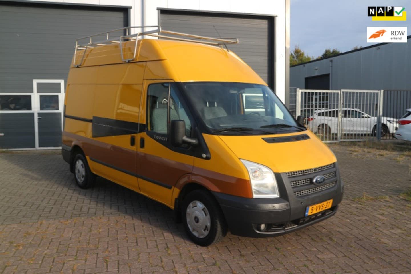 Ford Transit - 280M 2.2 TDCI Ambiente - AutoWereld.nl