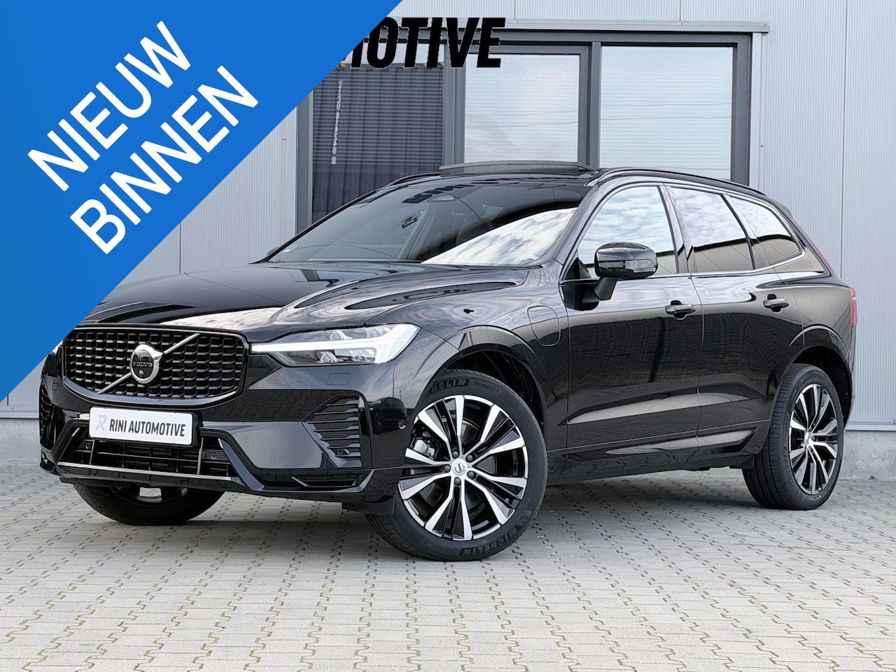 Volvo XC60 - 2.0 T6 Plug-in hybrid AWD R-Design 349 pk Long range | Trekhaak | Harman Kardon | 360 came - AutoWereld.nl
