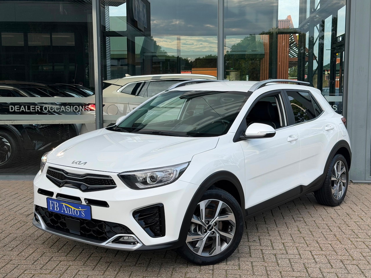 Kia Stonic - 1.0 T-GDi MHEV GT-Line Airco Navi Camera Cruise - AutoWereld.nl
