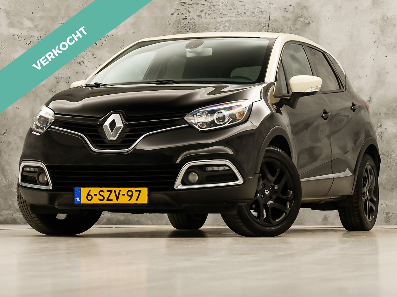 Renault Captur - 0.9 TCe Dynamique Black Pack (NAP, NAVIGATIE, CLIMATE, GETINT GLAS, CAMERA, SPORTSTOELEN, - AutoWereld.nl