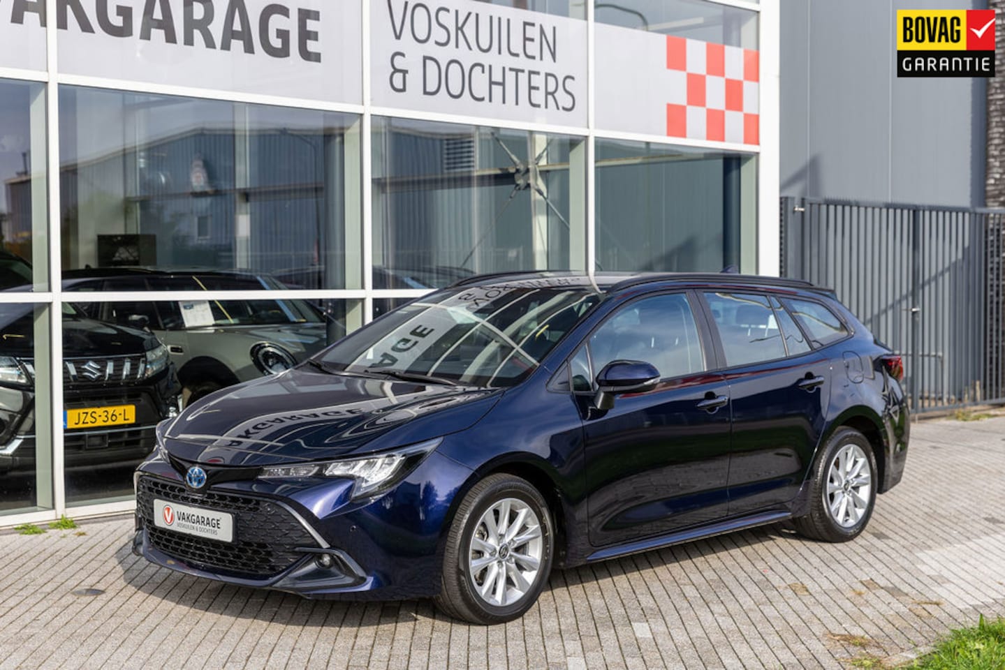 Toyota Corolla Touring Sports - Hybrid 140 Dynamic | Dodehoek sensor| Verwarmde stoelen - AutoWereld.nl