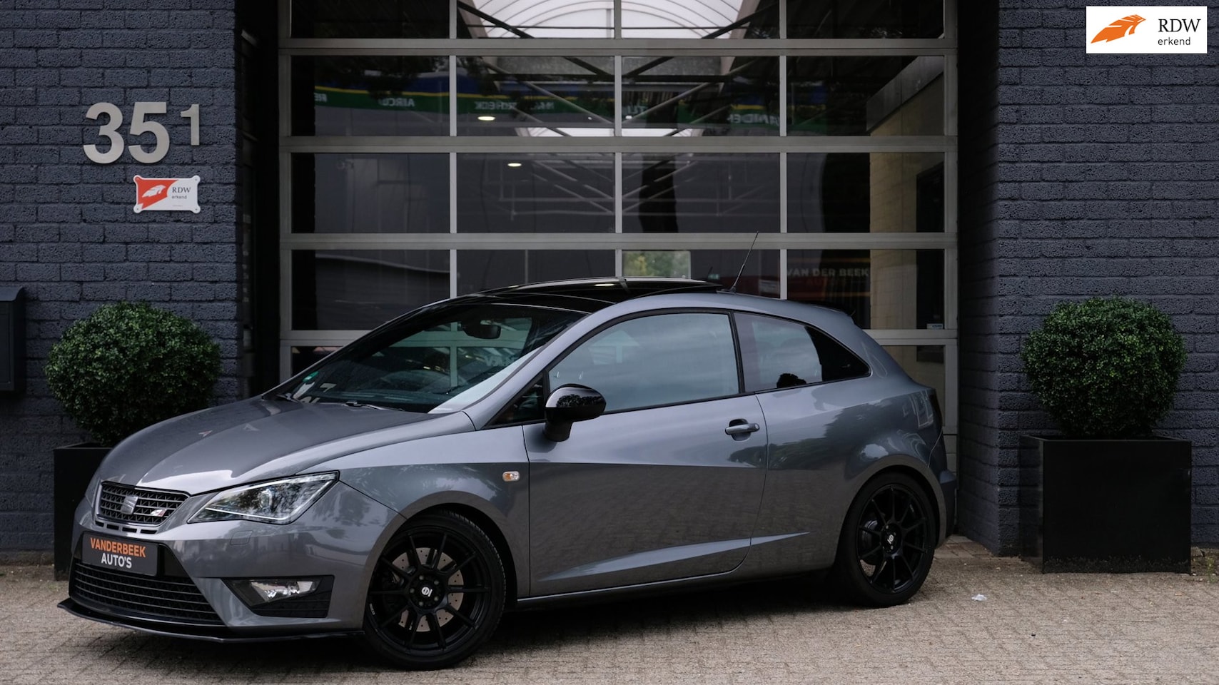 SEAT Ibiza SC - 1.8 TSI Cupra 192PK Carplay|Pano|Downpipe|Sparco - AutoWereld.nl