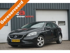 Volvo V40 - 2.0 D2 Summum | LEDER | STOELVERW. | TREKHAAK | BLIS |